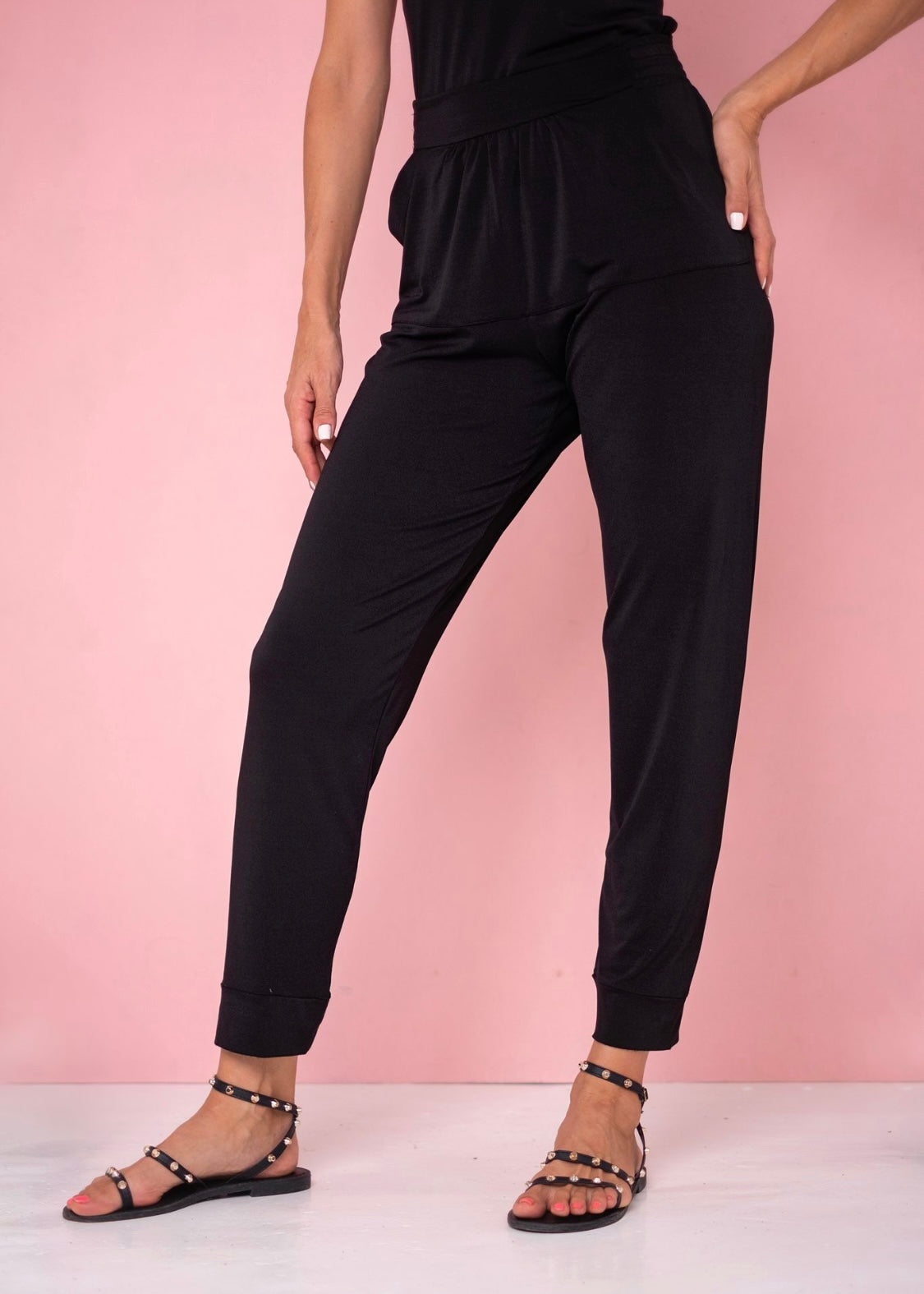 Cara pants in Black