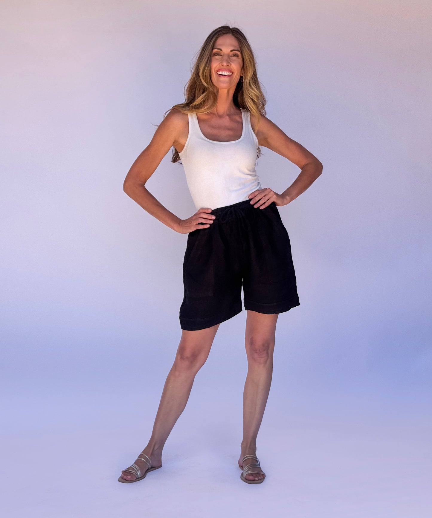 La Vita Linen Shorts – Black