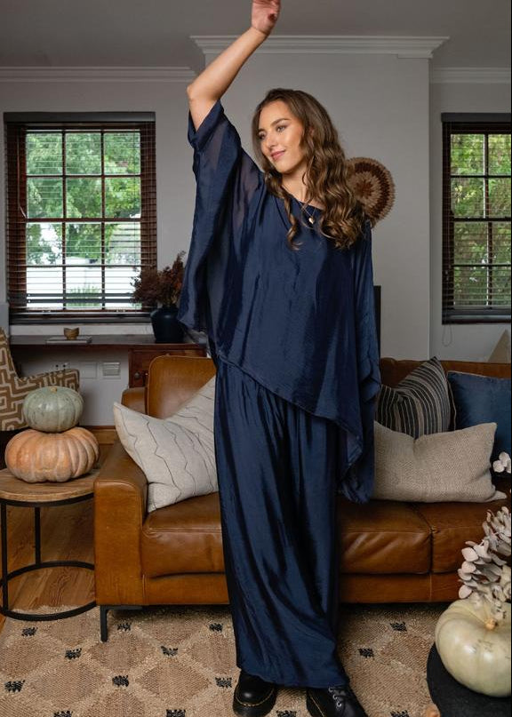 Sophia 100% Silk Flow Top in Midnight Ink