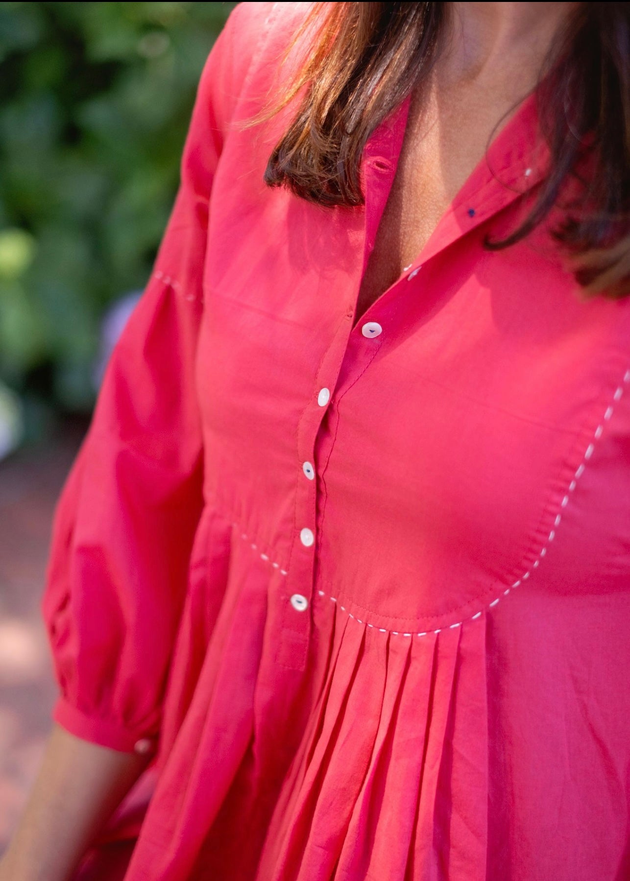 Pleated tunic with saddle stitching, Cerise